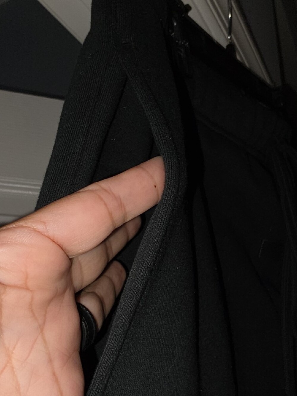 ESSENTIALS Fear of God Jet Black Men's Jogger Sweatpants - Picture 6 of 10